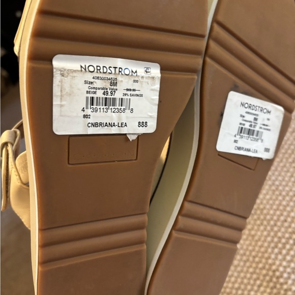 Women's Cream Platform Sandals - Picture 3 of 3